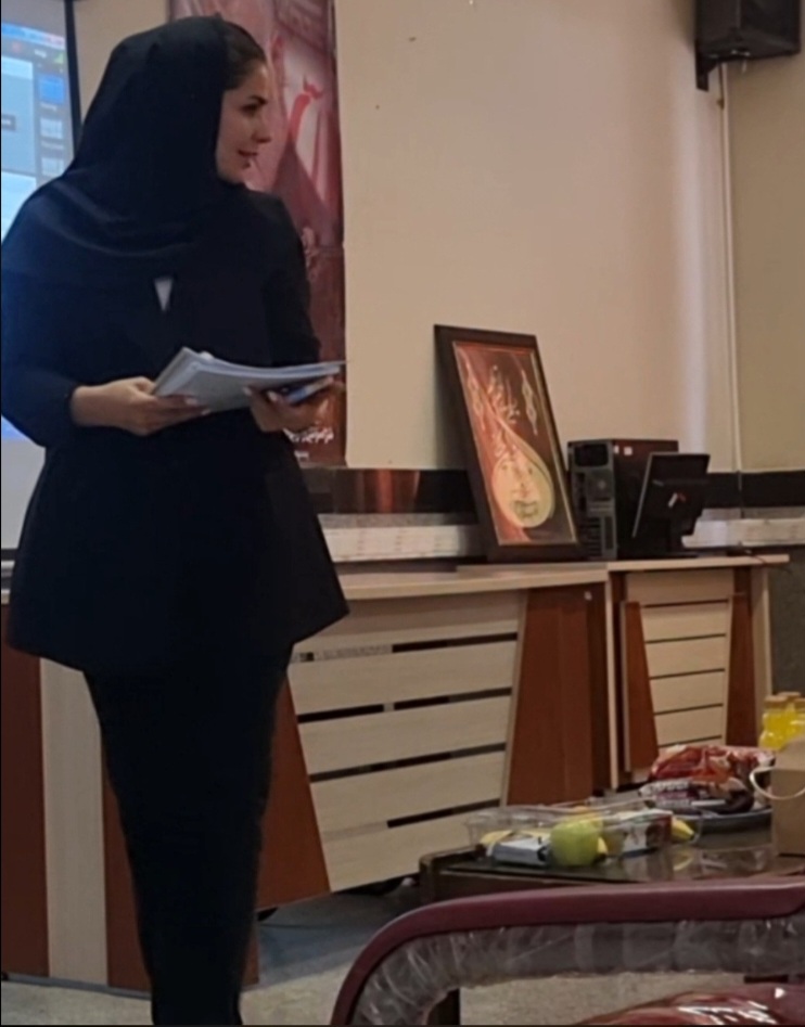 فائزه فاتح